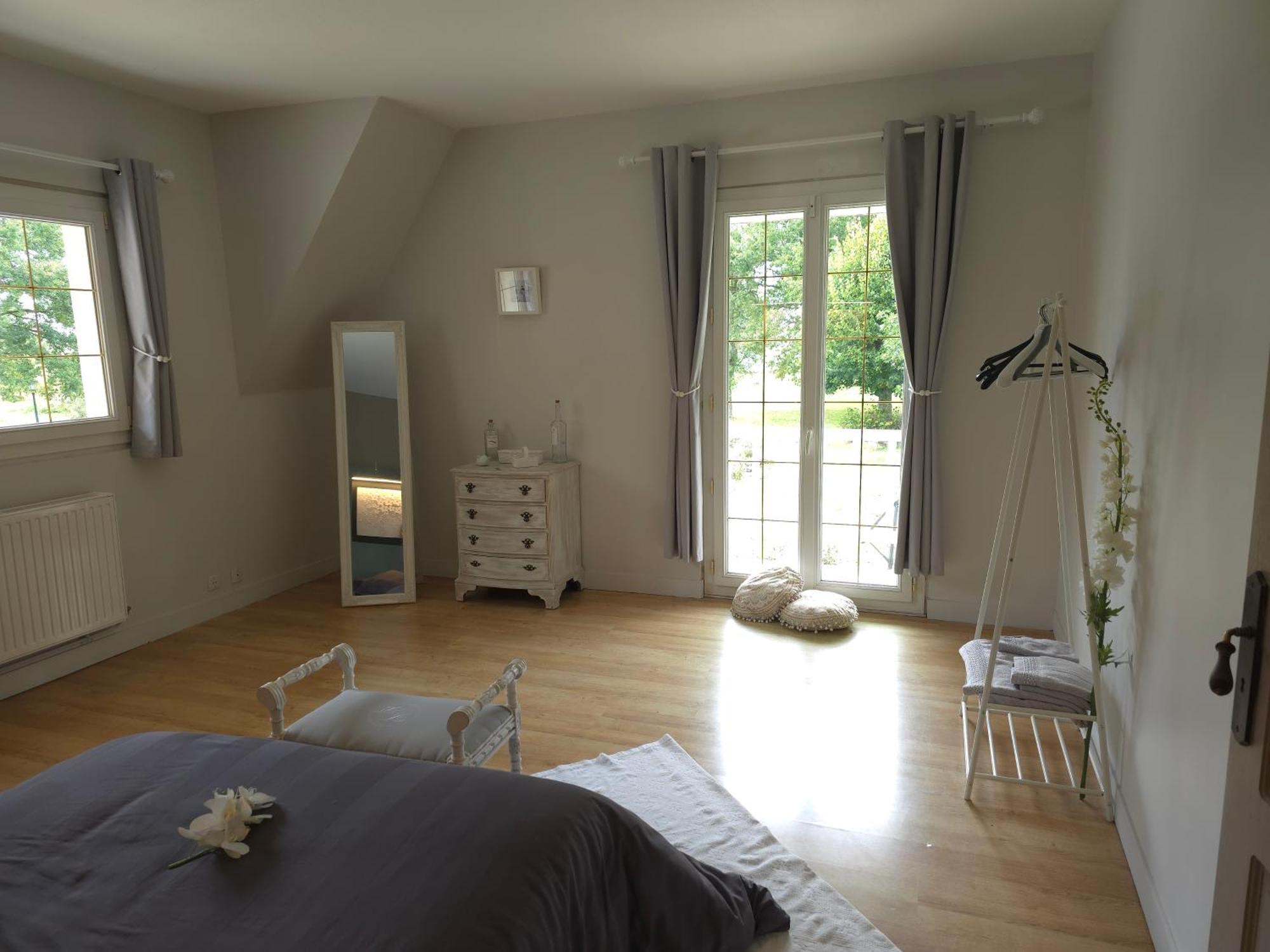 Bed and Breakfast Domaine Des Bruns à Châtillon-Coligny Extérieur photo