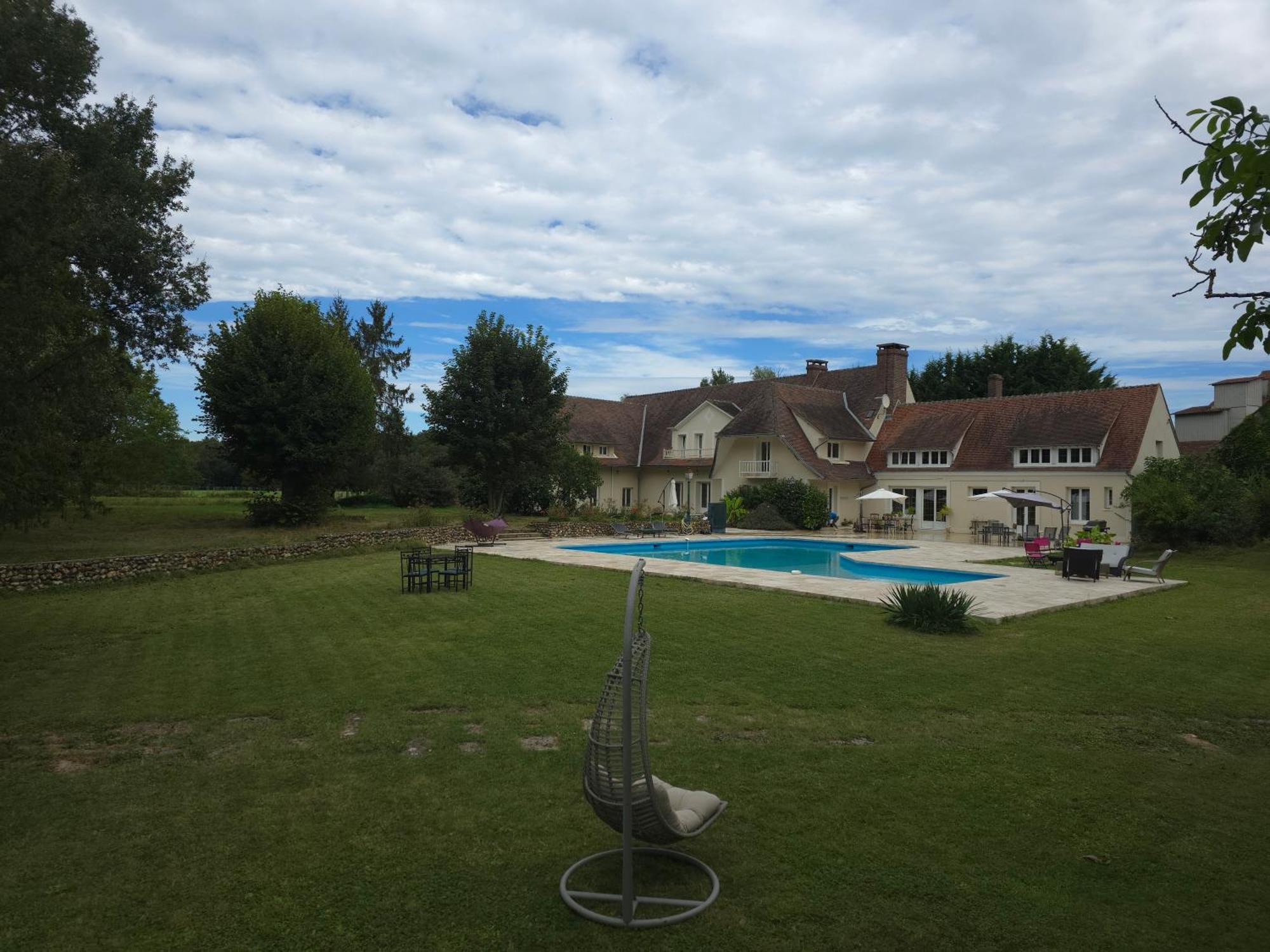 Bed and Breakfast Domaine Des Bruns à Châtillon-Coligny Extérieur photo
